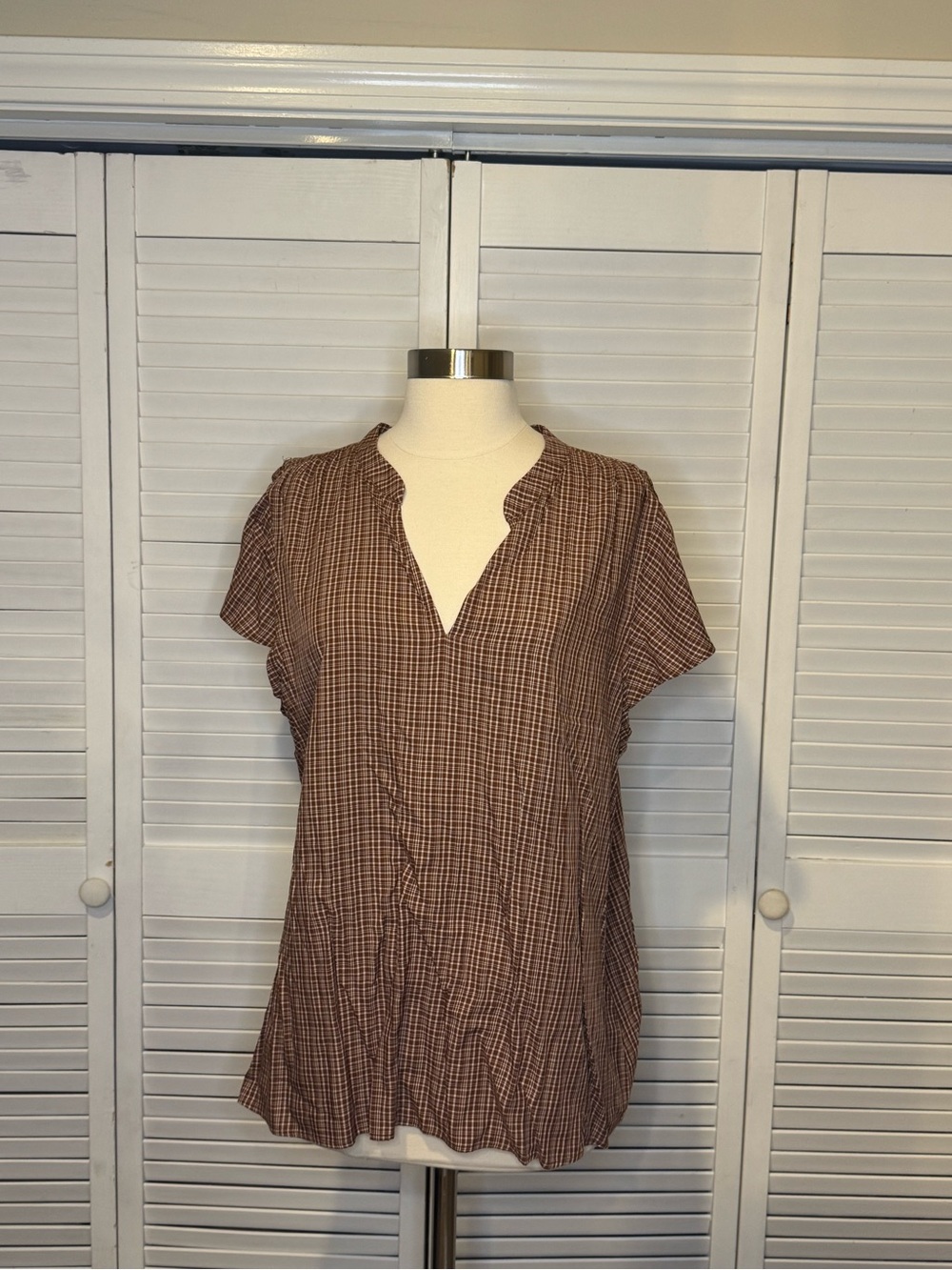 LOFT Brown Plaid Notch-Neck Short Sleeve Blouse
